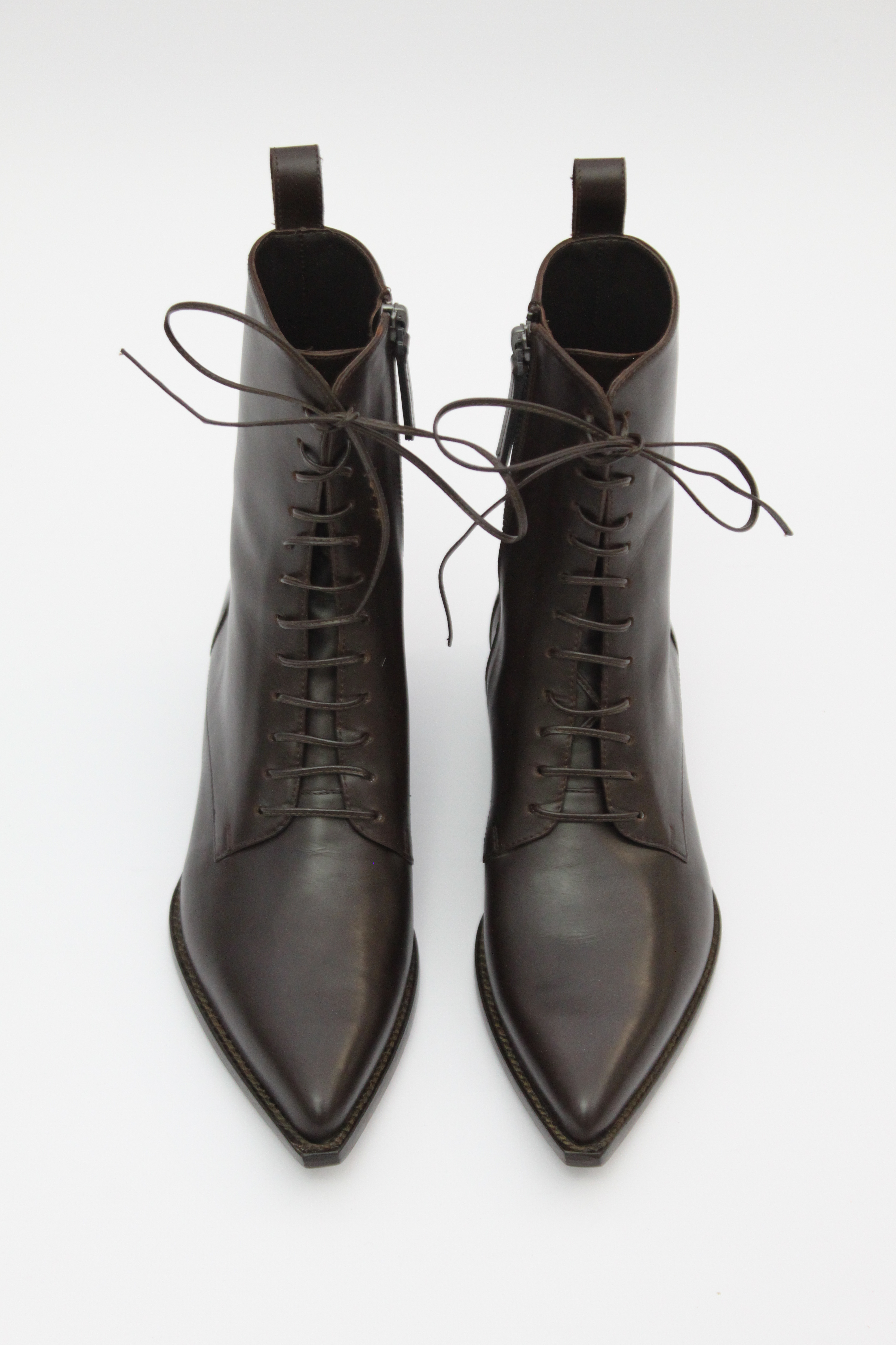 Ботинки в винтажном стиле на шнуровке из коричневой кожи вителлино, фото 1