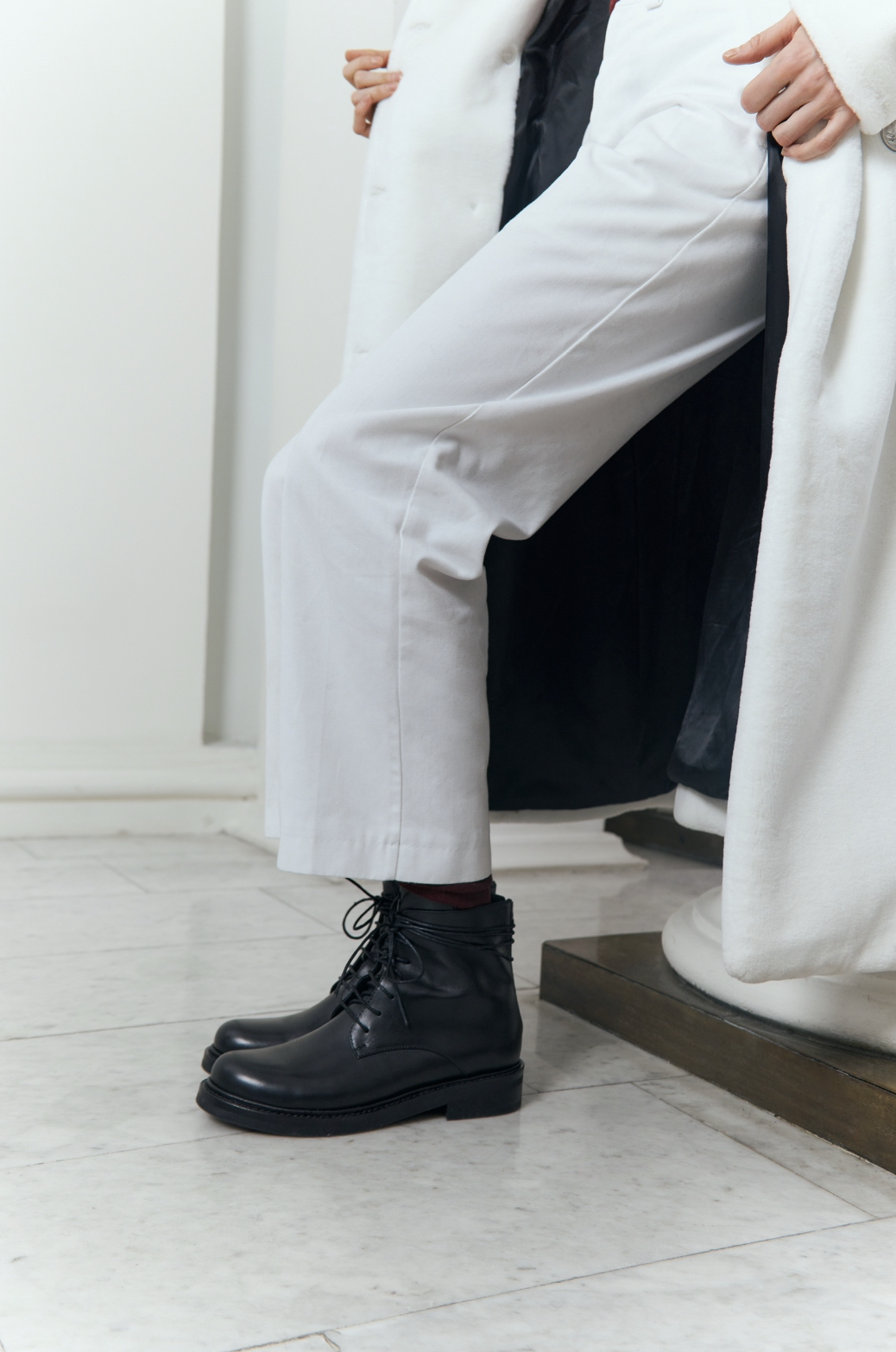 Ботинки с тонкими шнурками черные (кожа), фото 2